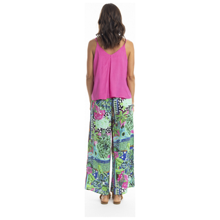 The Rayon Maeli wide-legged Pant is your perfect go-to summer piece crafted from lightweight Indian rayon for ultimate comfort and breathability. The Maeli Pant comes in a fun, on-trend print that effortlessly combines fashion and function. Perfect for both casual outings and chic summer events!